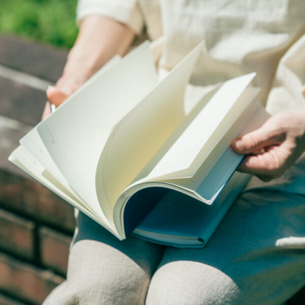 「何を書けばいいか分からない」がなくなる。言語化力は、たった200文字の日常描写で育つ